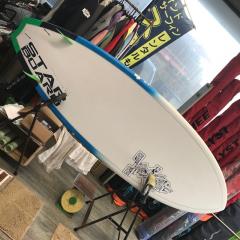 中古　SUP 　スターボード　エアボーン　8’8