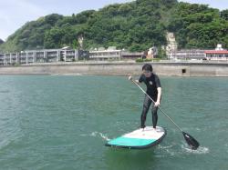 5/8 AM sup（サップ、スタンドアップパドル）体験スクール付きレンタル 動画　鎌倉ハイサーフ