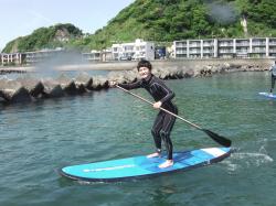 5/8 AM sup（サップ、スタンドアップパドル）体験スクール付きレンタル 動画　鎌倉ハイサーフ