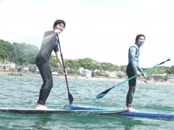 5/8 AM sup（サップ、スタンドアップパドル）体験スクール付きレンタル 動画　鎌倉ハイサーフ