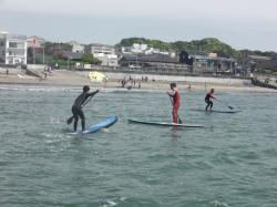 5/8 AM sup（サップ、スタンドアップパドル）体験スクール付きレンタル 動画　鎌倉ハイサーフ