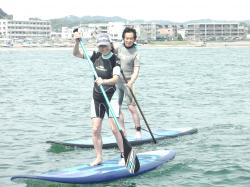 6/8 PM sup（サップ、スタンドアップパドル）体験スクール付きレンタル 動画　鎌倉ハイサーフ