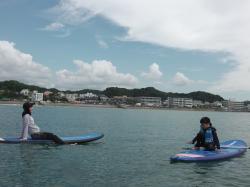 8/2 AM sup（サップ、スタンドアップパドル）体験スクール付きレンタル 動画　鎌倉ハイサーフ