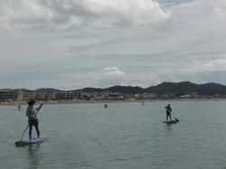 8/2 AM sup（サップ、スタンドアップパドル）体験スクール付きレンタル 動画　鎌倉ハイサーフ