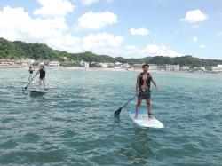 8/6 AM sup（サップ、スタンドアップパドル）体験スクール付きレンタル 動画　鎌倉ハイサーフ