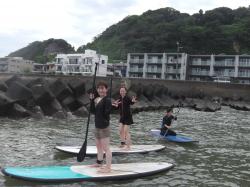 8/25PM sup（サップ、スタンドアップパドル）体験スクール付きレンタル 動画　鎌倉ハイサーフ