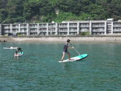 8/28 AM2 sup（サップ、スタンドアップパドル）体験スクール付きレンタル 動画　鎌倉ハイサーフ
