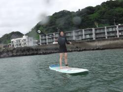 9/5AM sup（サップ、スタンドアップパドル）体験スクール付きレンタル 動画　鎌倉ハイサーフ