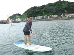 9/7AM sup（サップ、スタンドアップパドル）体験スクール付きレンタル 動画　鎌倉ハイサーフ
