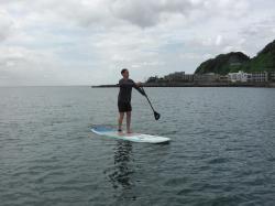 9/7AM sup（サップ、スタンドアップパドル）体験スクール付きレンタル 動画　鎌倉ハイサーフ
