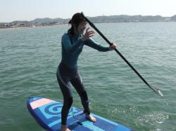 4/10 AM SUP(サップ、スタンドアップパドル)体験スクール付きレンタル 鎌倉ハイサーフ