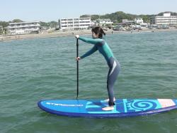 4/10 AM SUP(サップ、スタンドアップパドル)体験スクール付きレンタル 鎌倉ハイサーフ