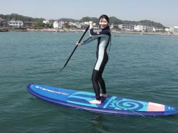 4/10 PM SUP(サップ、スタンドアップパドル)体験スクール付きレンタル 鎌倉ハイサーフ