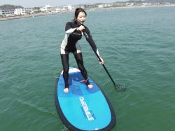 4/10 PM SUP(サップ、スタンドアップパドル)体験スクール付きレンタル 鎌倉ハイサーフ