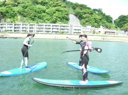 5/3 AM2 SUP(サップ、スタンドアップパドル)体験スクール付きレンタル  鎌倉ハイサーフ