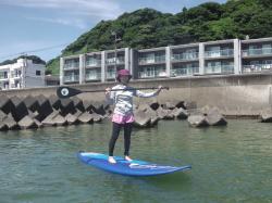7/24 AM SUP(サップ、スタンドアップパドル)体験スクール付きレンタル  鎌倉ハイサーフ 