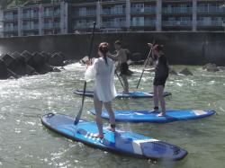 8/10 PM2 SUP(サップ、スタンドアップパドル)体験スクール付きレンタル 鎌倉ハイサーフ