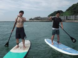8/20 AM SUP(サップ、スタンドアップパドル)体験スクール付きレンタル  鎌倉ハイサーフ
