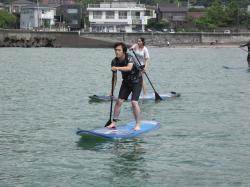 8/20 AM2 SUP(サップ、スタンドアップパドル)体験スクール付きレンタル  鎌倉ハイサーフ
