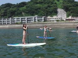 8/27 AM2 SUP(サップ、スタンドアップパドル)体験スクール付きレンタル  鎌倉ハイサーフ