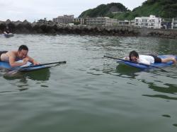 8/1 AM SUP(サップ、スタンドアップパドル)体験スクール付きレンタル  鎌倉ハイサーフ