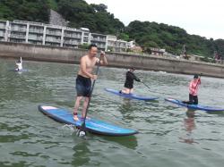 8/1 AM SUP(サップ、スタンドアップパドル)体験スクール付きレンタル  鎌倉ハイサーフ