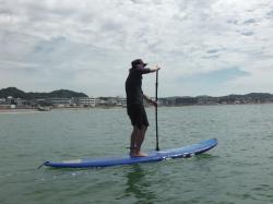 7/10 AM SUP(サップ、スタンドアップパドル)体験スクール付きレンタル   鎌倉ハイサーフ