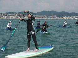 8/8 PM SUP(サップ、スタンドアップパドル)体験スクール付きレンタル  鎌倉ハイサーフ