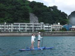 8/9 AM SUP(サップ、スタンドアップパドル)体験スクール付きレンタル  鎌倉ハイサーフ