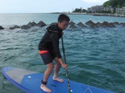 8/9 AM SUP(サップ、スタンドアップパドル)体験スクール付きレンタル  鎌倉ハイサーフ