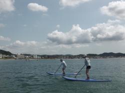 8/9 AM SUP(サップ、スタンドアップパドル)体験スクール付きレンタル  鎌倉ハイサーフ