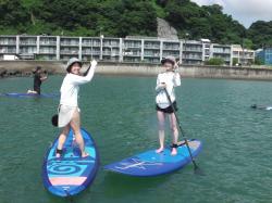 8/9 AM SUP(サップ、スタンドアップパドル)体験スクール付きレンタル  鎌倉ハイサーフ