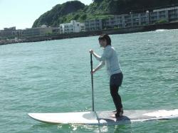 8/10 PM SUP(サップ、スタンドアップパドル)体験スクール付きレンタル  鎌倉ハイサーフ