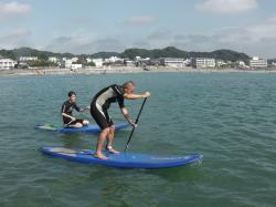 10/5 AM SUP(サップ 、スタンドアップパドル)体験スクール付きレンタル　鎌倉ハイサーフ