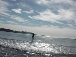 11/4 AM SUP(サップ、スタンドアップパドル)体験スクール付きレンタル  鎌倉ハイサーフ