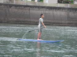 6/8 AM SUP(サップ、スタンドアップパドル)体験スクール付きレンタル   鎌倉ハイサーフ