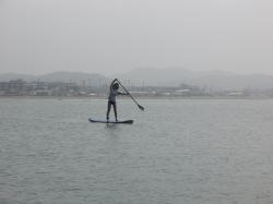 7/8 AM SUP(サップ、スタンドアップパドル)体験スクール付きレンタル  鎌倉ハイサーフ