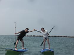 7/8 AM SUP(サップ、スタンドアップパドル)体験スクール付きレンタル  鎌倉ハイサーフ