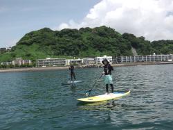 7/13 AM SUP(サップ、スタンドアップパドル)体験スクール付きレンタル  鎌倉ハイサーフ