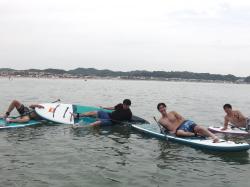 8/9 AM2 SUP(サップ、スタンドアップパドル)体験スクール付きレンタル   鎌倉ハイサーフ