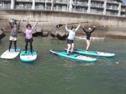 9/7 AM SUP(サップ、スタンドアップパドル)体験スクール付きレンタル   鎌倉ハイサーフ