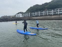7/4 PM SUP(サップ、スタンドアップパドル)体験スクール付きレンタル   鎌倉ハイサーフ