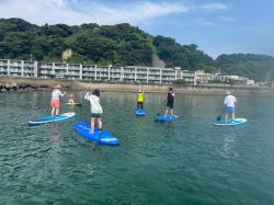 8/1 AM SUP(サップ、スタンドアップパドル)体験スクール付きレンタル  鎌倉ハイサーフ 