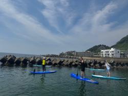 8/1 AM SUP(サップ、スタンドアップパドル)体験スクール付きレンタル  鎌倉ハイサーフ 