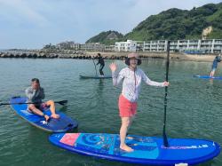 8/1 AM SUP(サップ、スタンドアップパドル)体験スクール付きレンタル  鎌倉ハイサーフ 