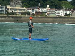 8/9 AM SUP(サップ、スタンドアップパドル)体験スクール付きレンタル   鎌倉ハイサーフ 
