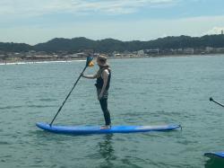 8/9 AM SUP(サップ、スタンドアップパドル)体験スクール付きレンタル   鎌倉ハイサーフ 